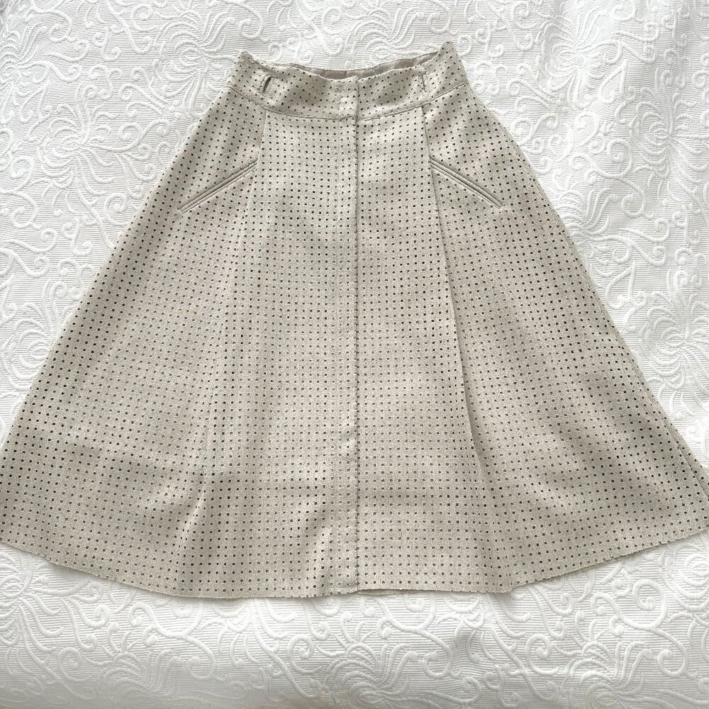 NEVER WORN ZARA Oatmeal Perforated A-Line Pleated Skirt M 0605/226 Wool Blend